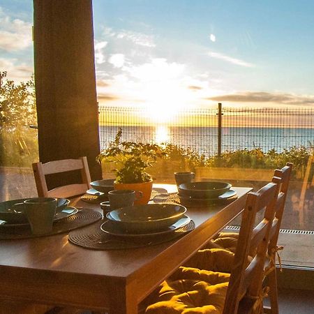 Na Klifie Cafe Apartament ウストロニエ・モルスキエ エクステリア 写真